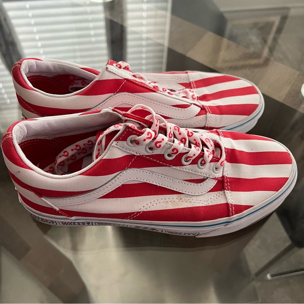 Vans & Where’s Waldo Collab Sneakers, Red & White in Size 7.5M - Picture 3 of 14